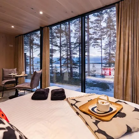 Oeoed Mirror At Versso Appartement