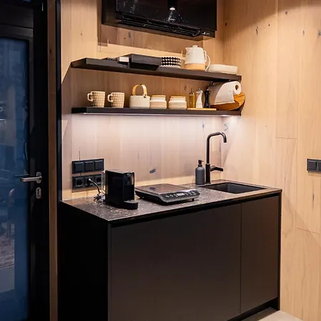 ööd Mirror At Versso