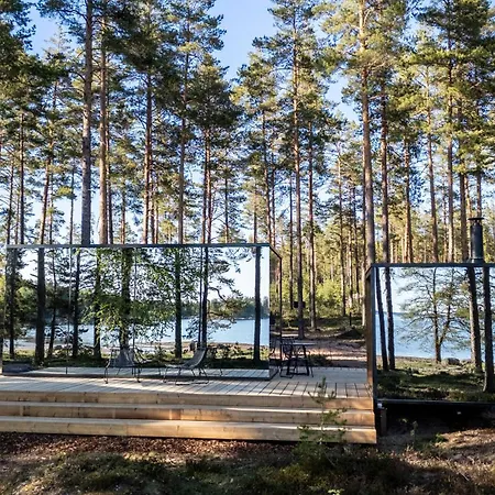 Apartment Oeoed Mirror At Versso Pyhtaa