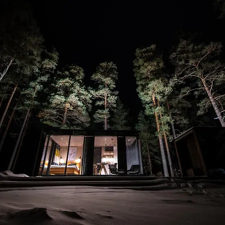 Oeoed Mirror At Versso * Pyhtaa