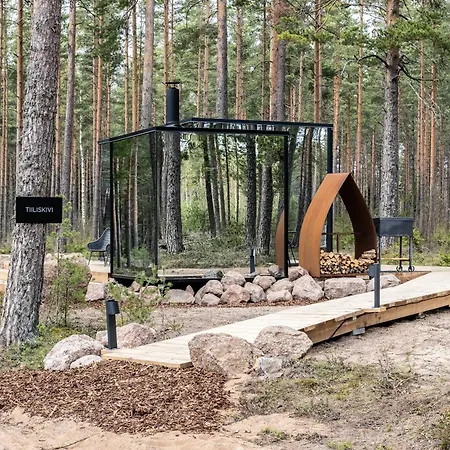 Oeoed Mirror At Versso *