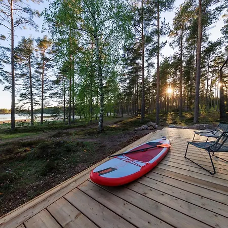 ööd Mirror At Versso Apartment Pyhtaa