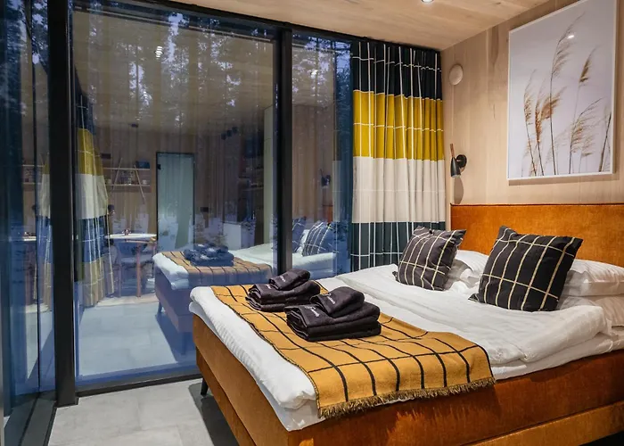 Oeoed Mirror At Versso