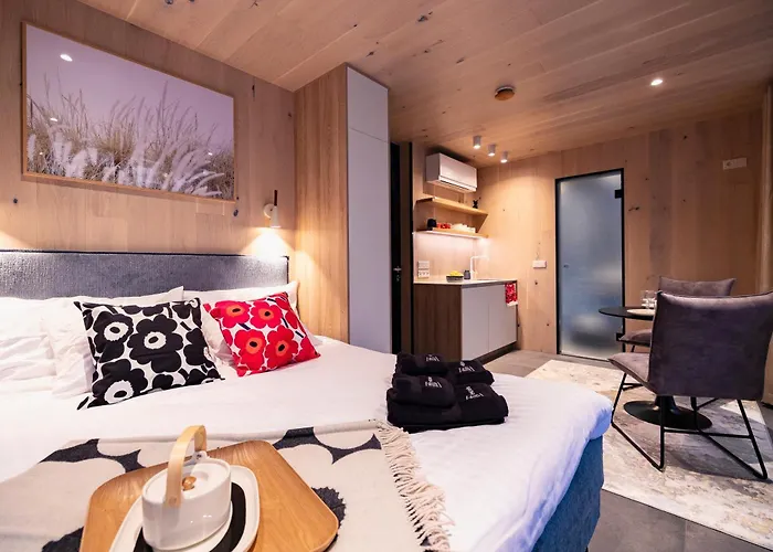 Oeoed Mirror At Versso 公寓 *