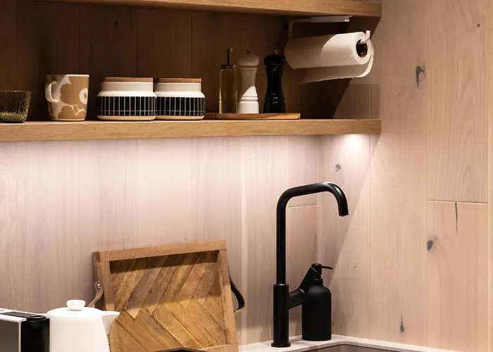 Oeoed Mirror At Versso Pyhtaa