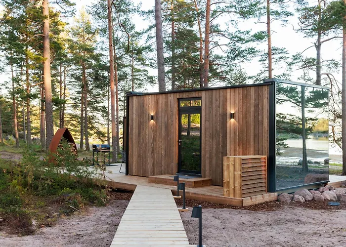 Oeoed Mirror At Versso Appartement Pyhtaa