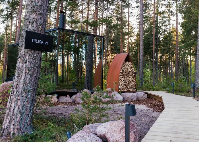 Oeoed Mirror At Versso *